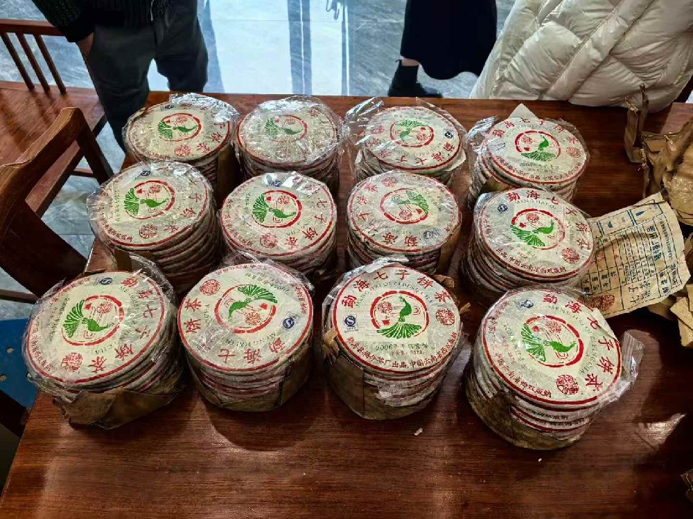 临汾普洱茶回收专业服务，全国高价上门回收，24小时联系电话